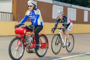 Jo Tindley of Matrix Fitness wins the Ladies' Derny Race