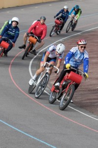 Last year’s winner, Oliver Moors, breezed through the heats